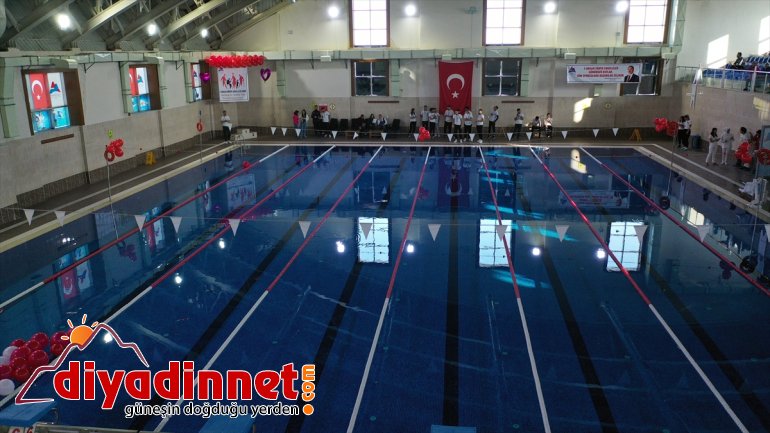 - atarak kulaç havuzda mücadele Bedensel engelli sporcular AĞRI etti 2