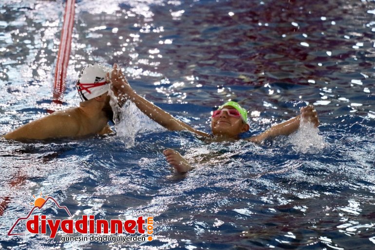 atarak - havuzda sporcular engelli etti kulaç AĞRI Bedensel mücadele 4