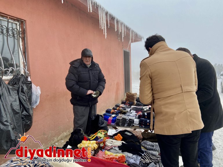 Ağrı dondu, hayvanlar buz kesti7