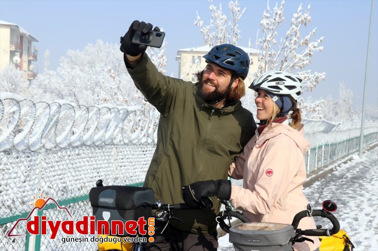 yola tamamladı Türkiye 2 AĞRI İsviçre