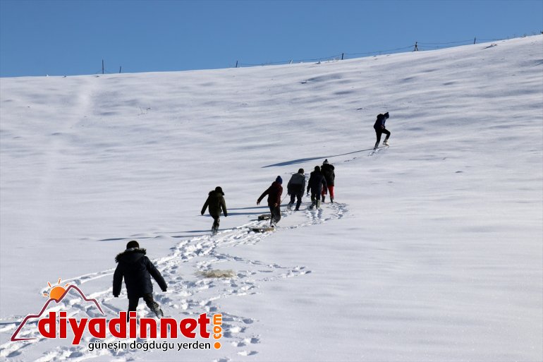 bilen Okul tatilini çocuklar fırsat eğlendi - AĞRI kızaklarla kayarak 13