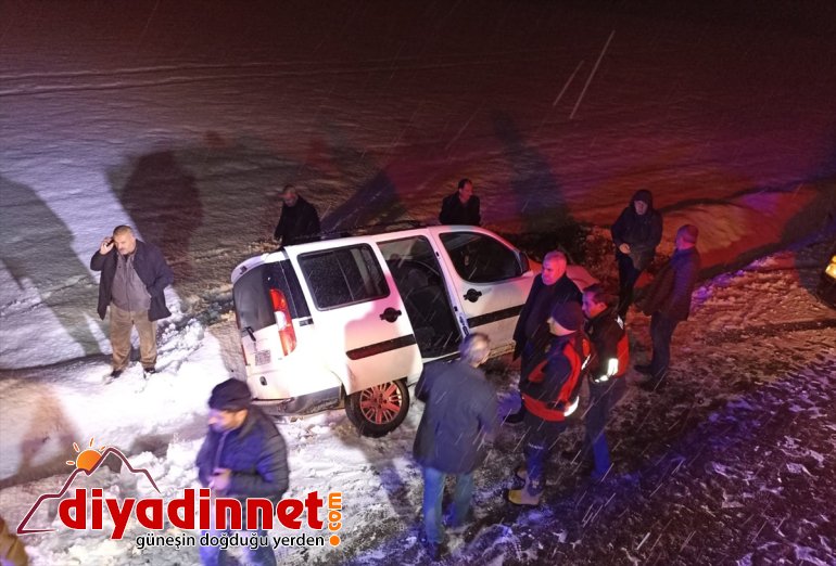 hafif yaralandı devrilen AĞRI kişi Şarampole - araçtaki ticari 3 2