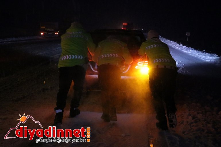 zincir polislerin yardımıyla sürücü mahsur Yolda kurtuldu kalan AĞRI - 2