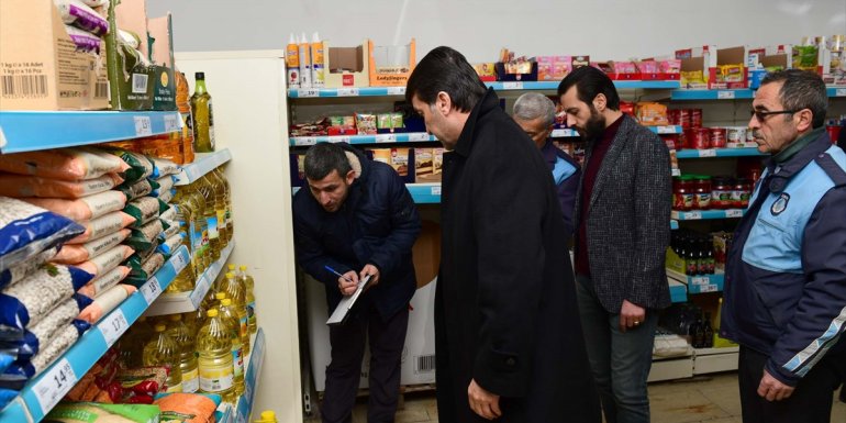 Başkale'de marketlere yönelik fahiş fiyat denetimi