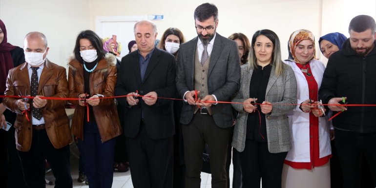 Bitlis'te kursiyerlerin yaptığı ürünler sergilendi