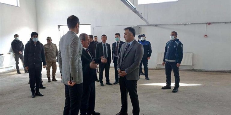 Bitlis Valisi Çağatay, Adilcevaz'da yatırımları inceledi