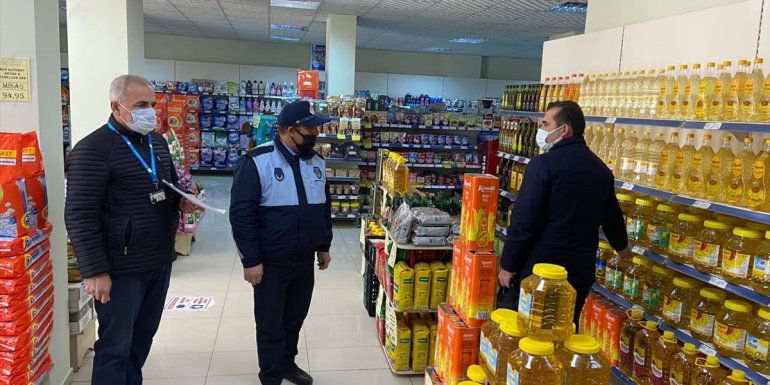 Diyarbakır ve Elazığ'da marketlerde fiyat ve etiket denetimi yapıldı