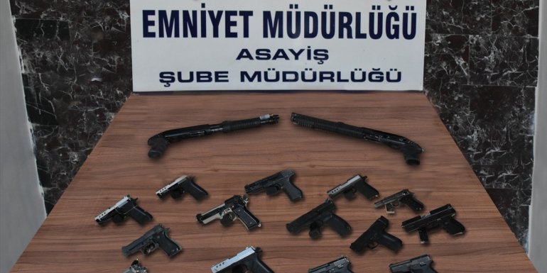 Elazığ'da asayiş uygulamalarında yakalanan 19 kişi tutuklandı