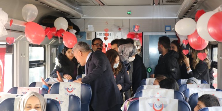 Erzincan'da engelliler ile aileleri trenle eğlence turuna çıktı