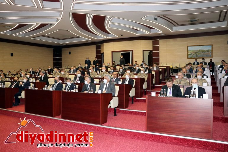 görüştü - ilin düzensiz ERZURUM valisi göçle mücadeleyi 14 1