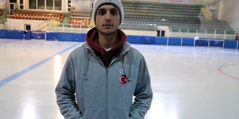 Türk sporuna ilki yaşatan sürat patencisi Furkan, olimpiyat madalyası hedefliyor