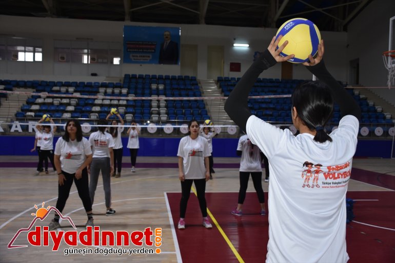 açıldı Fabrika  okulu Hakkari