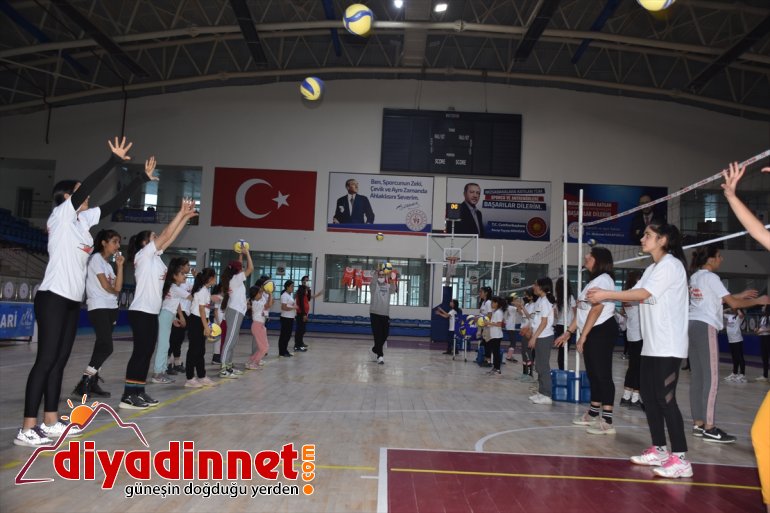  açıldı yeni Fabrika Voleybol
