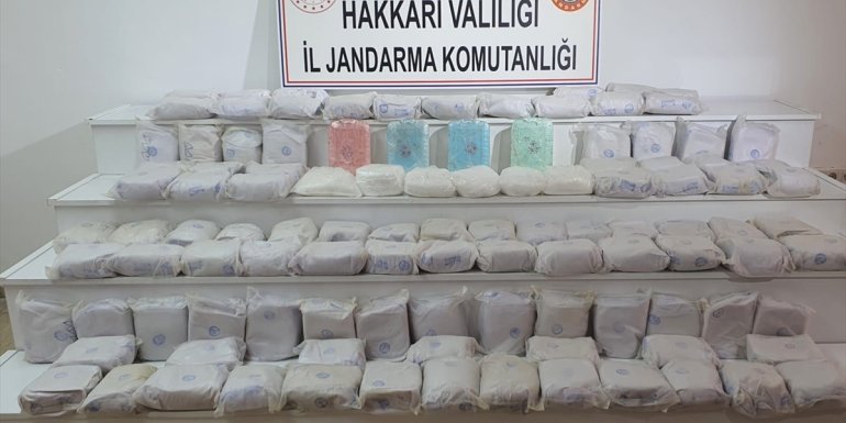 Hakkari'de İHA destekli operasyonda 103 kilo 500 gram eroin ele geçirildi
