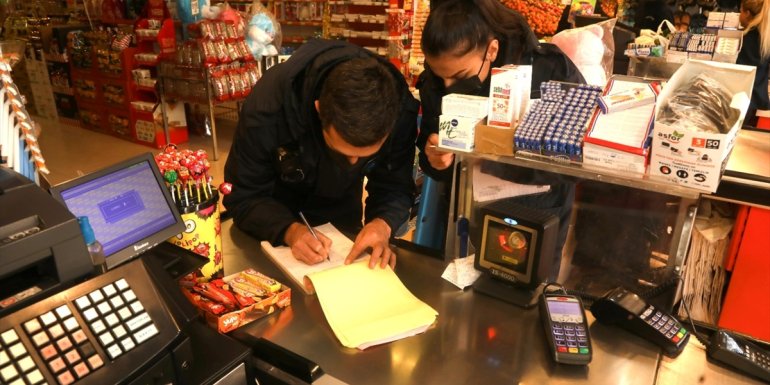 İpekyolu'nda marketlerde fiyat denetimi yapıldı