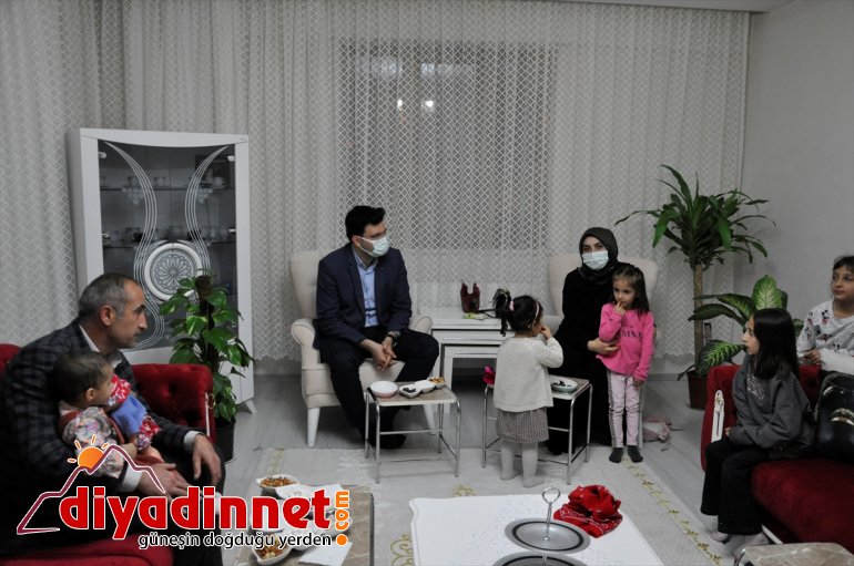 Kaymakam Hasan Kurt, öğretmenlerle ziyareti yaptı veli 3