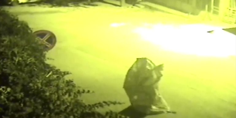 Malatya'da başına çuval geçirip çalıntı kartla ATM'den para çeken şüpheli yakalandı