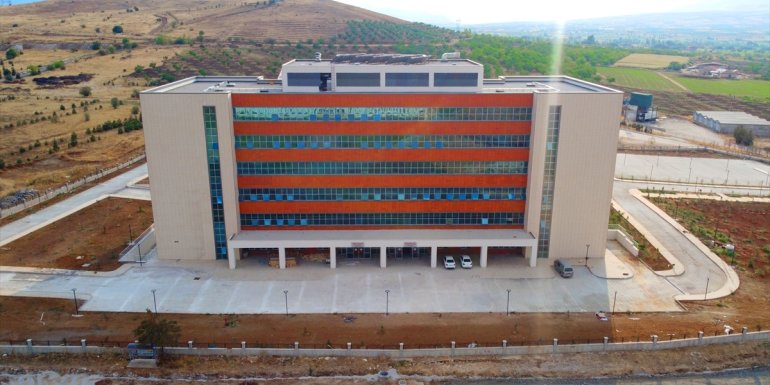 MALATYA - (DRONE) Doğanşehir ilçesinde 100 yataklı devlet hastanesi hizmete girdi1