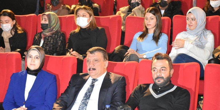 Malatya'da film festivali kapsamında "72. Koğuş" filminin gösterimi yapıldı