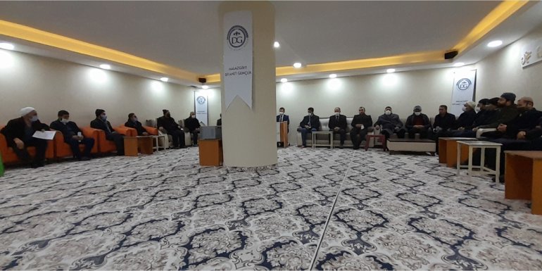 Malazgirt Kaymakamı Demirer, imamlarla istişare toplantısı yaptı