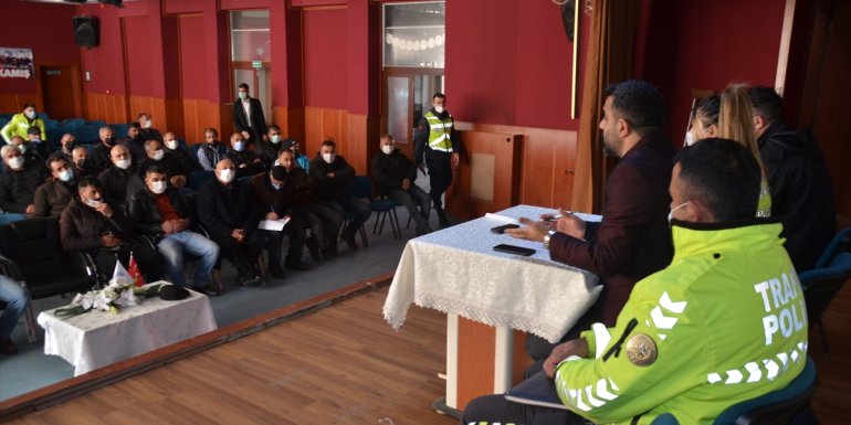 Sarıkamış'ta 'Okul Servis Yönetmeliği' bilgilendirme toplantısı düzenlendi