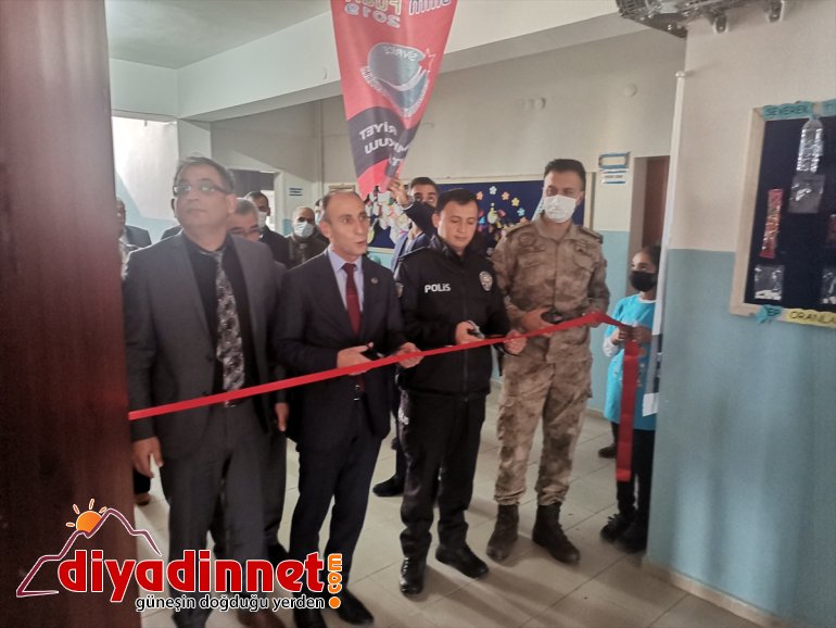 Sivrice'de '4006 TÜBİTAK Bilim Fuarı' açıldı