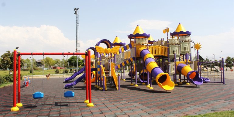 Van Büyükşehir Belediyesi, 585 bin mevsimlik çiçekle şehri süsledi