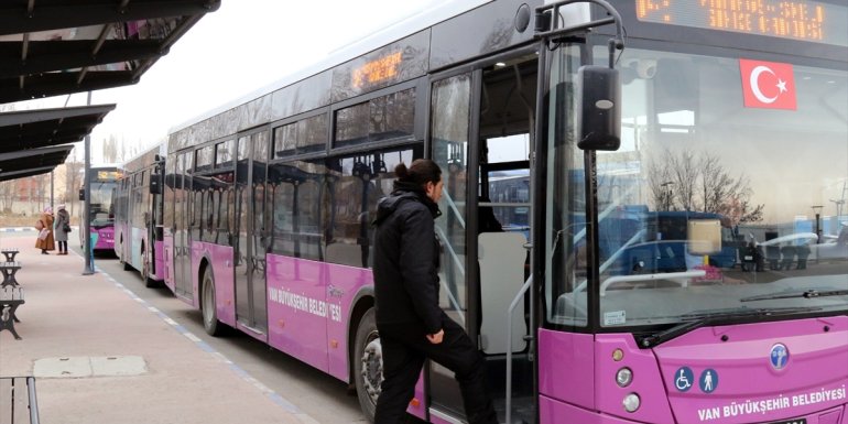 Van Büyükşehir Belediyesi bir yılda 9 milyon 773 bin yolcu taşıdı1