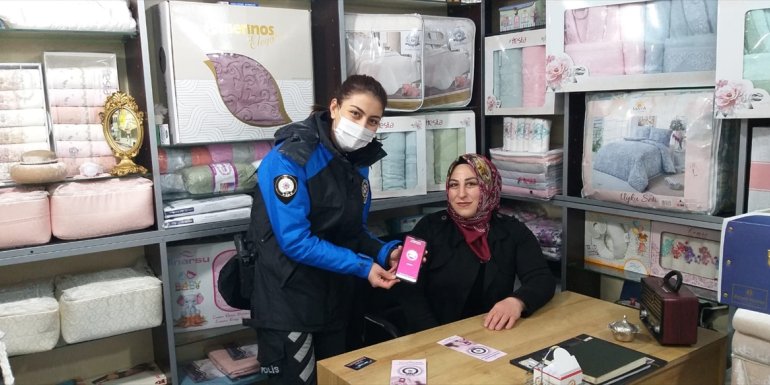 Van'da polisler esnafı dolandırıcılık olaylarına karşı uyardı