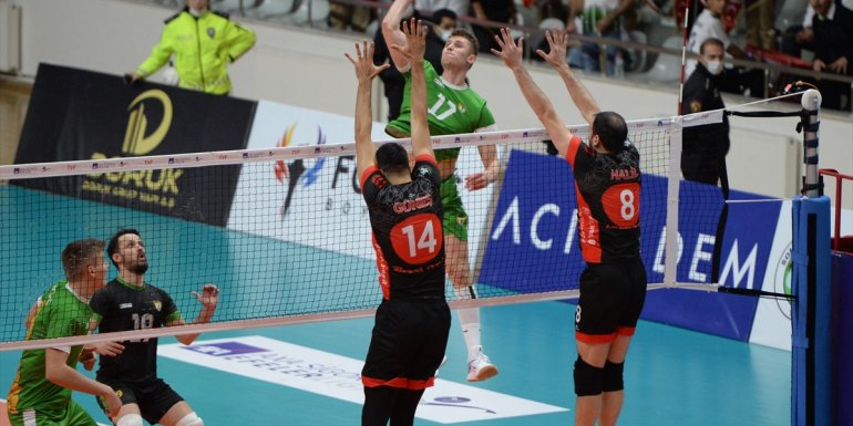 Voleybol: AXA Sigorta Efeler Ligi