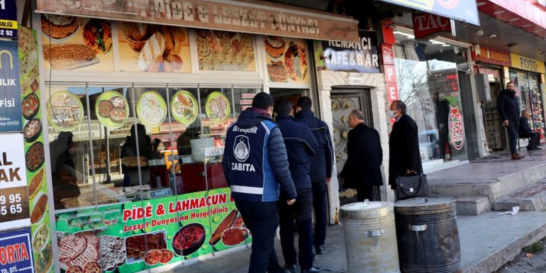 Zabıtadan ekmek zammı denetimi