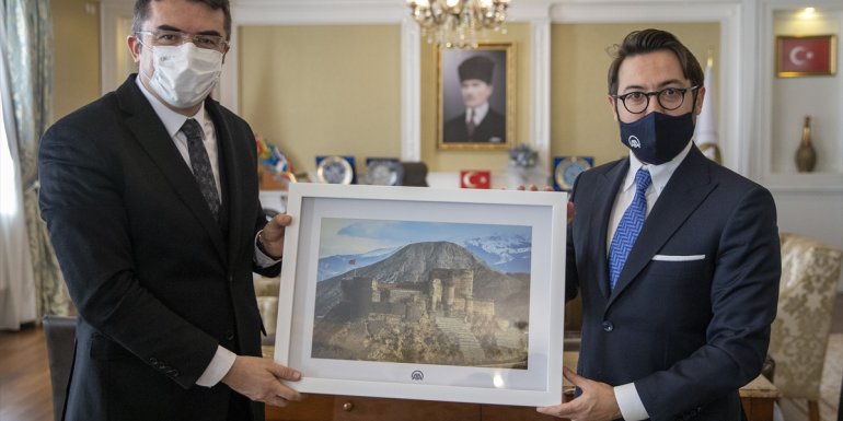 AA Genel Müdürü Karagöz, Erzurum Valiliği ile Büyükşehir Belediyesini ziyaret etti