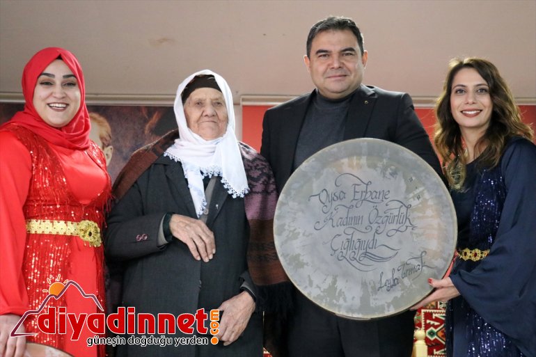seslendirildiği Ev ve konserde - Kürtçe şarkıların kadınları AĞRI Türkçe eğlendi 7
