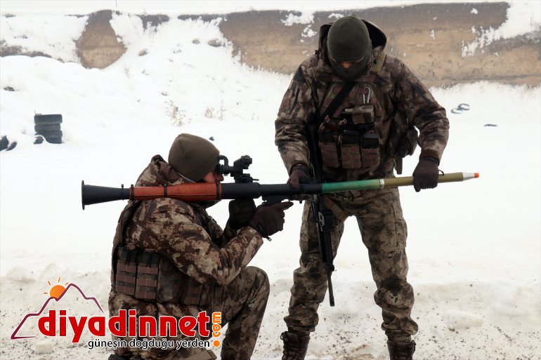 AĞRI hazır mücadelenin soğukta kahramanları Terörle da ve kar - göreve dondurucu 17