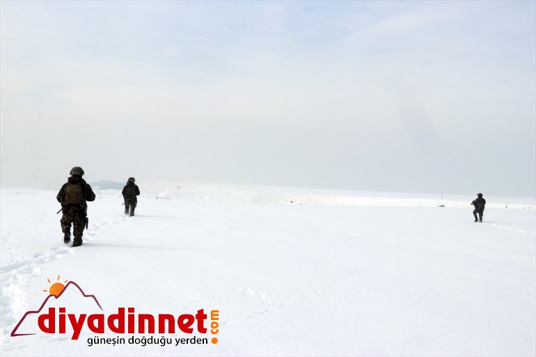 kahramanları göreve soğukta AĞRI da mücadelenin kar dondurucu - ve Terörle hazır 18