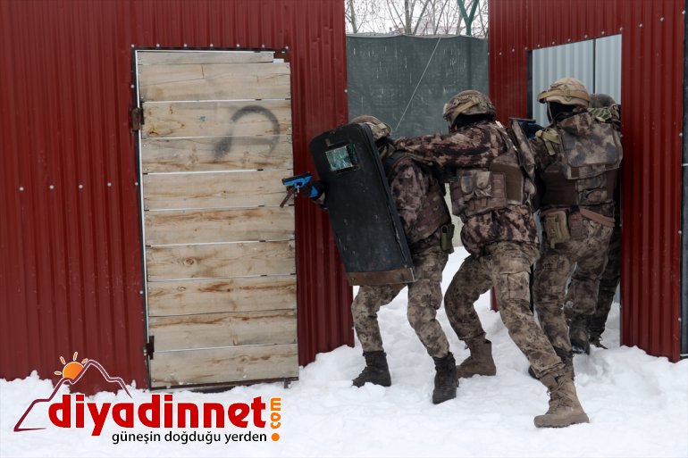 da kar soğukta mücadelenin dondurucu - ve kahramanları göreve hazır AĞRI Terörle 21
