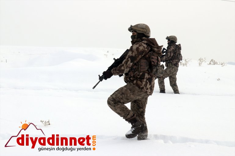 hazır mücadelenin Terörle göreve da ve - dondurucu kahramanları soğukta kar AĞRI 26