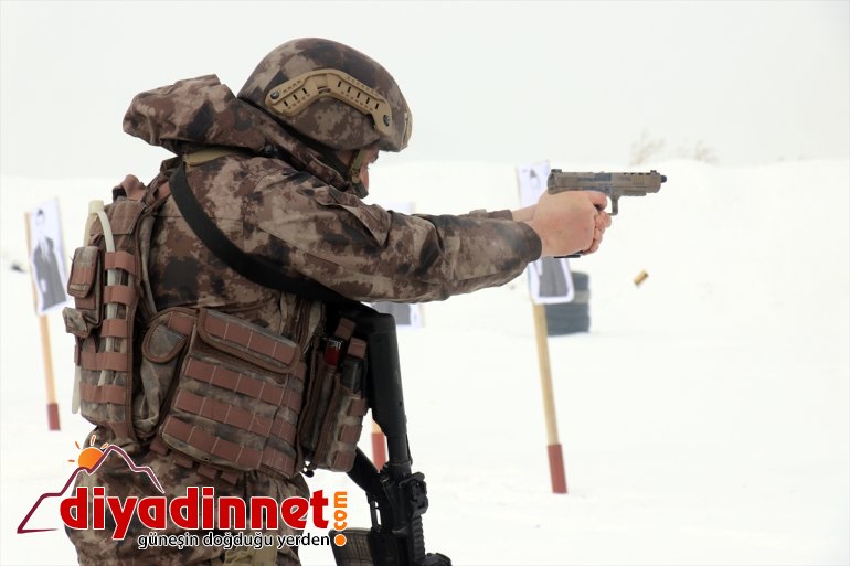 Terörle mücadelenin ve hazır AĞRI göreve dondurucu soğukta kahramanları da - kar 28