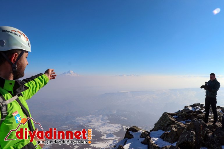 ve sisle çevresi Aras Ağrı kaplandı dağlarının 4