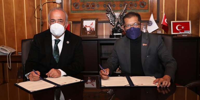 Atatürk Üniversitresi ile Malezya Putra Üniversitesi arasındaki iş birliği protokolü yenilendi1