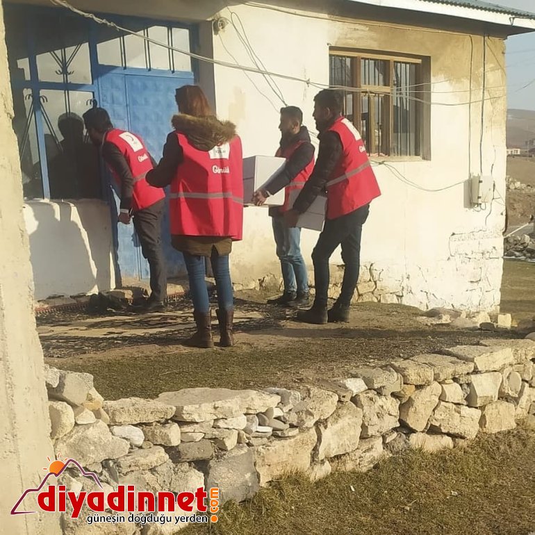 Diyadin Türk Kızılay şubesi 314 aileye gıda ve kıyafet yardımı yaptı1