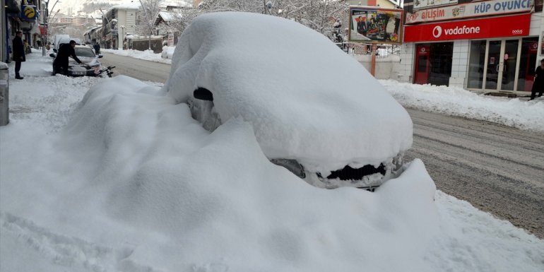 Doğu'daki 4 ilde 649 yerleşim birimine ulaşım sağlanamıyor