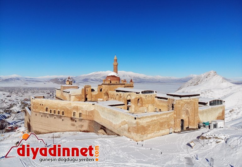 Sarayı İshak yeniden büründü Doğubayazıt