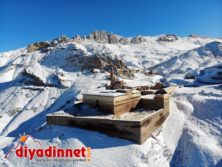 yeniden Sarayı büründü İshak Doğubayazıt