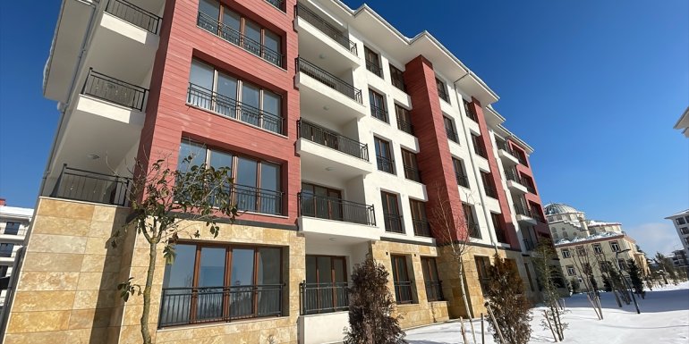 Elazığ'daki depremzedeler yeni konut ve iş yerlerinde güvenle yaşıyor