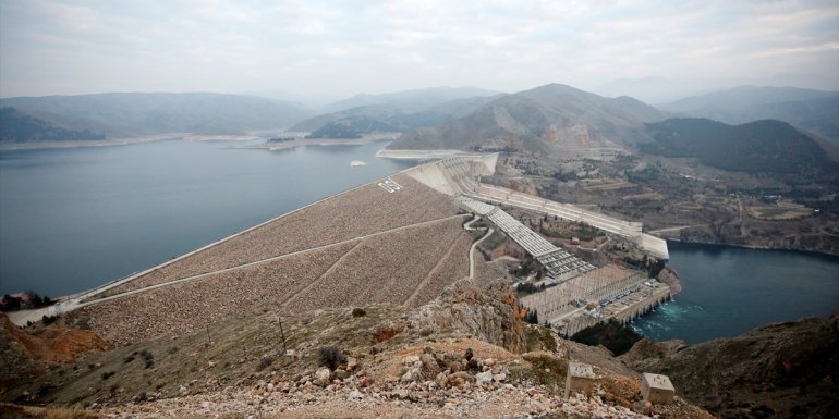 Keban HES'in verimi 48 yıl sonra yapılan yenilemeyle artıyor