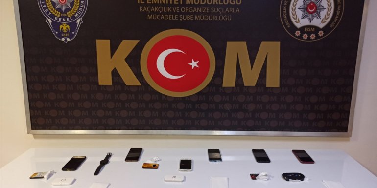 Erzincan'da ses sistemiyle ehliyet sınavında kopya çekilmesine ilişkin 6 kişi yakalandı