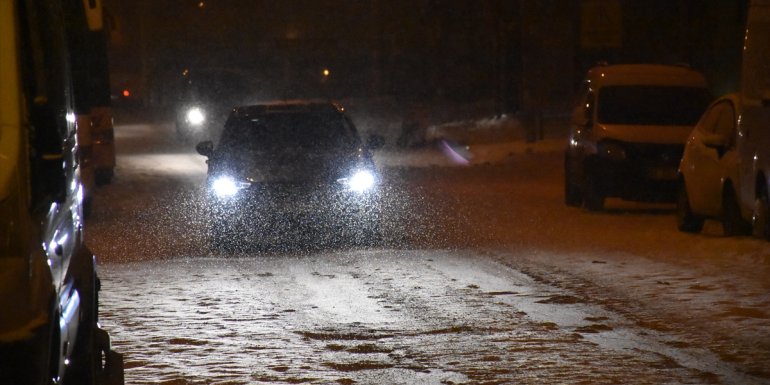 ERZURUM - Kar yağışı etkili oldu1