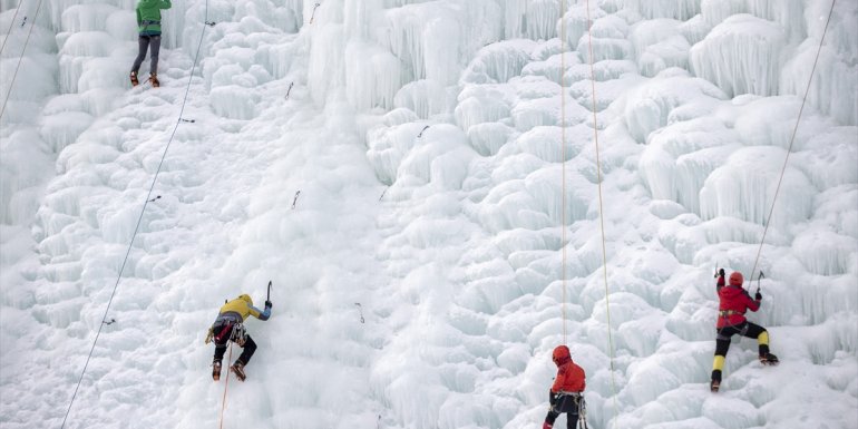 Palandöken Buz Tırmanış Festivali sürüyor