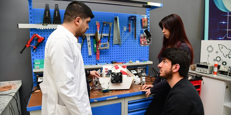 Erzurum Teknik Üniversitesinde geliştirilen "el yıkama otomatı" patent aldı